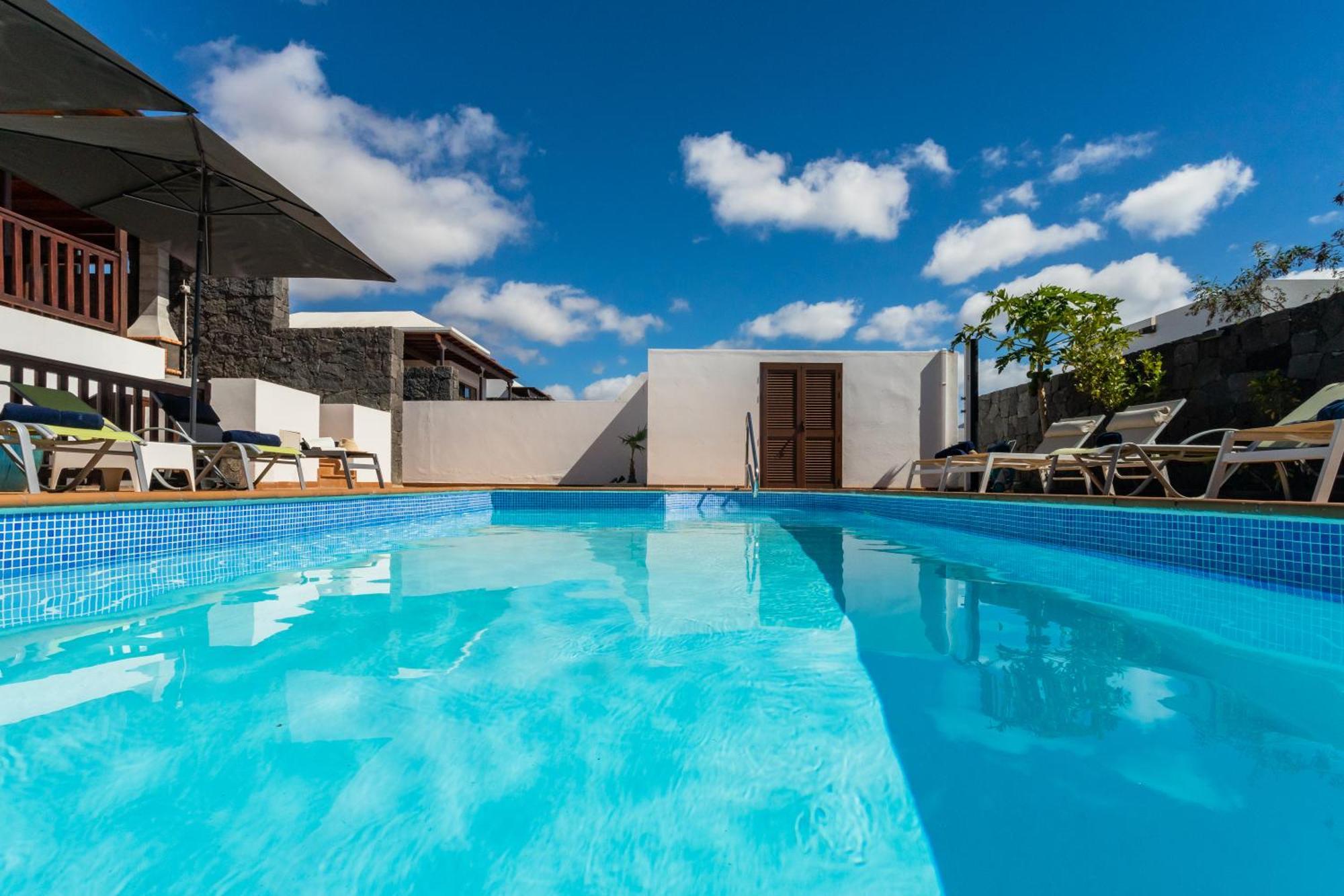 Villa Sarantonton *